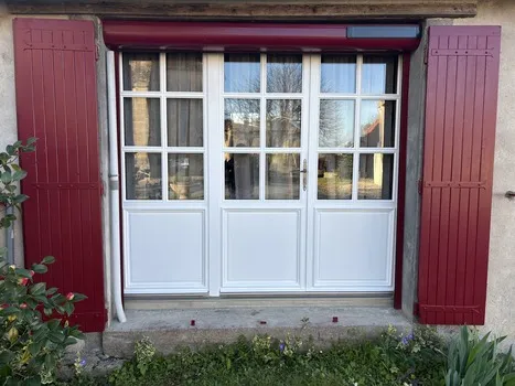 Rénovation de menuiserie extérieur et des volets d'une maison à Bergerac , Bergerac, MA PEINTURE